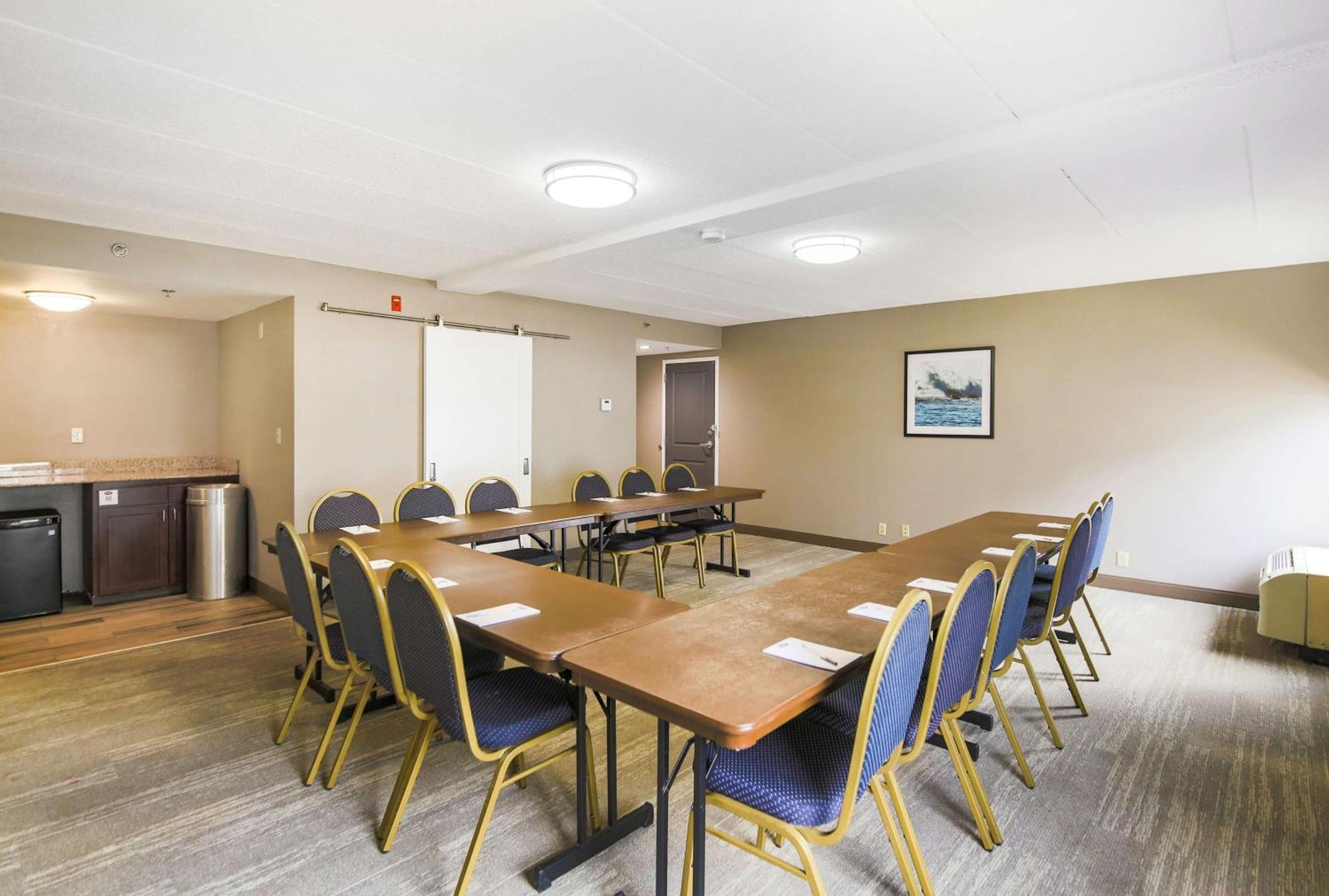 Hampton Inn Fall River/Westport North Westport Екстер'єр фото