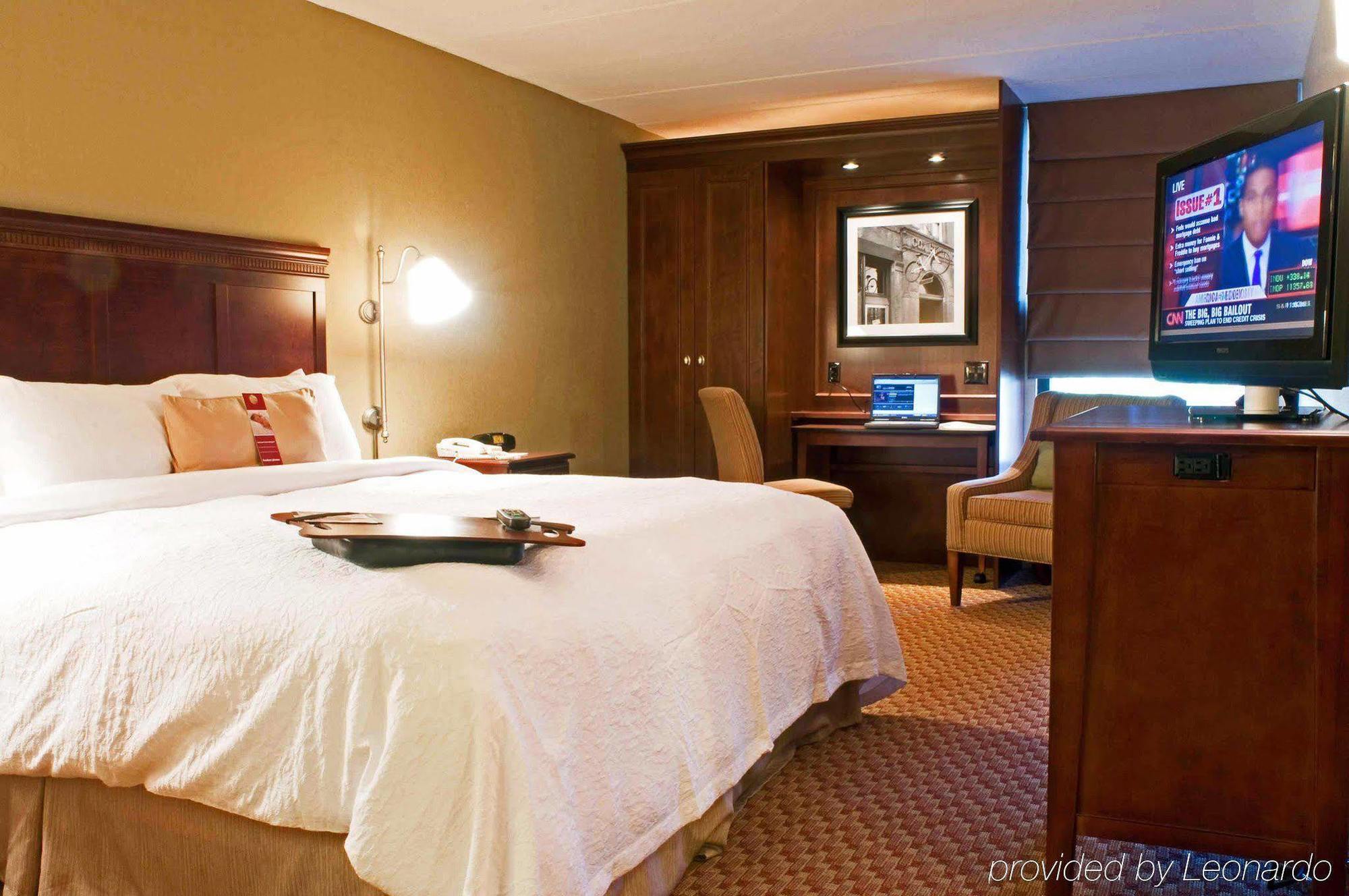 Hampton Inn Fall River/Westport North Westport Номер фото